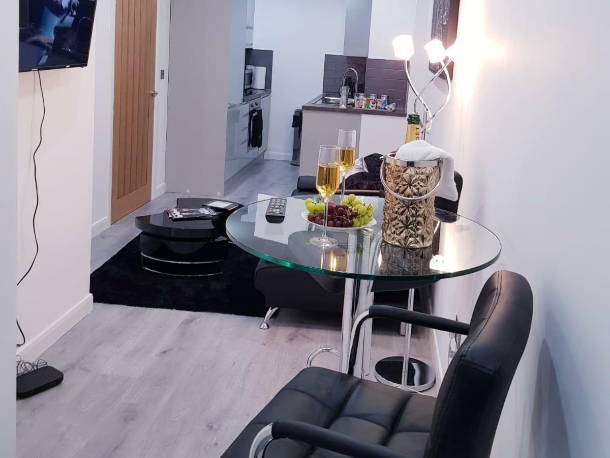 Z Home Apartments Лестер Екстер'єр фото